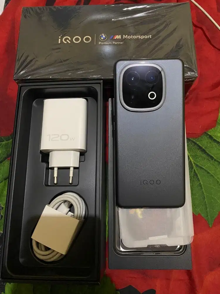 Iqoo 13 RAM 16/512GB Fullset Original