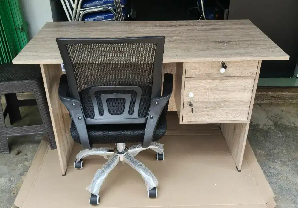 Meja kerja + kursi puter baru