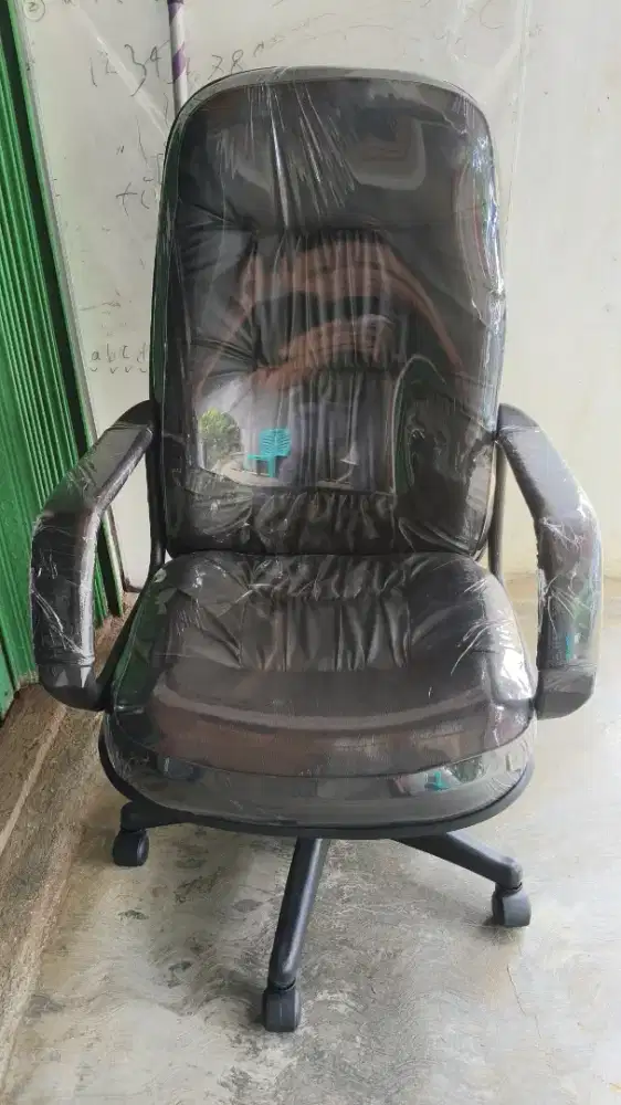Kursi direktur terbaru(baru)
