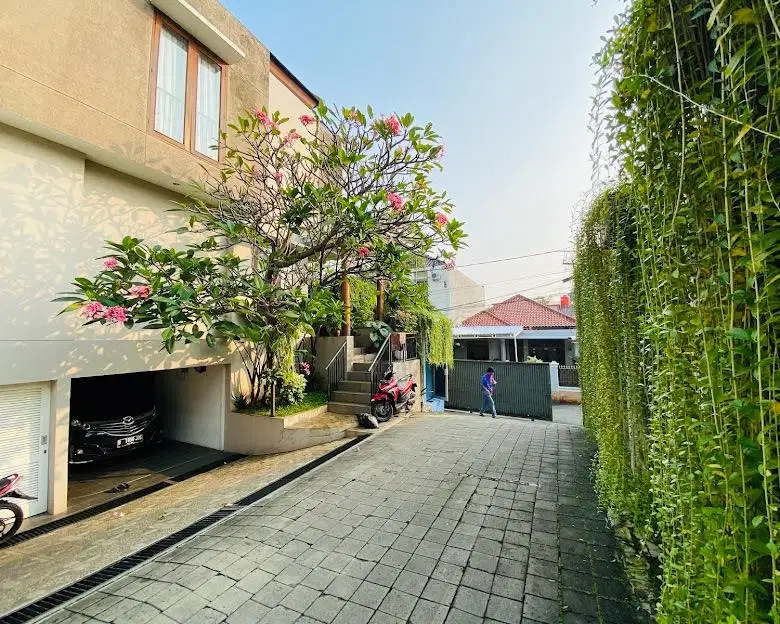 Rumah Asri di kemang