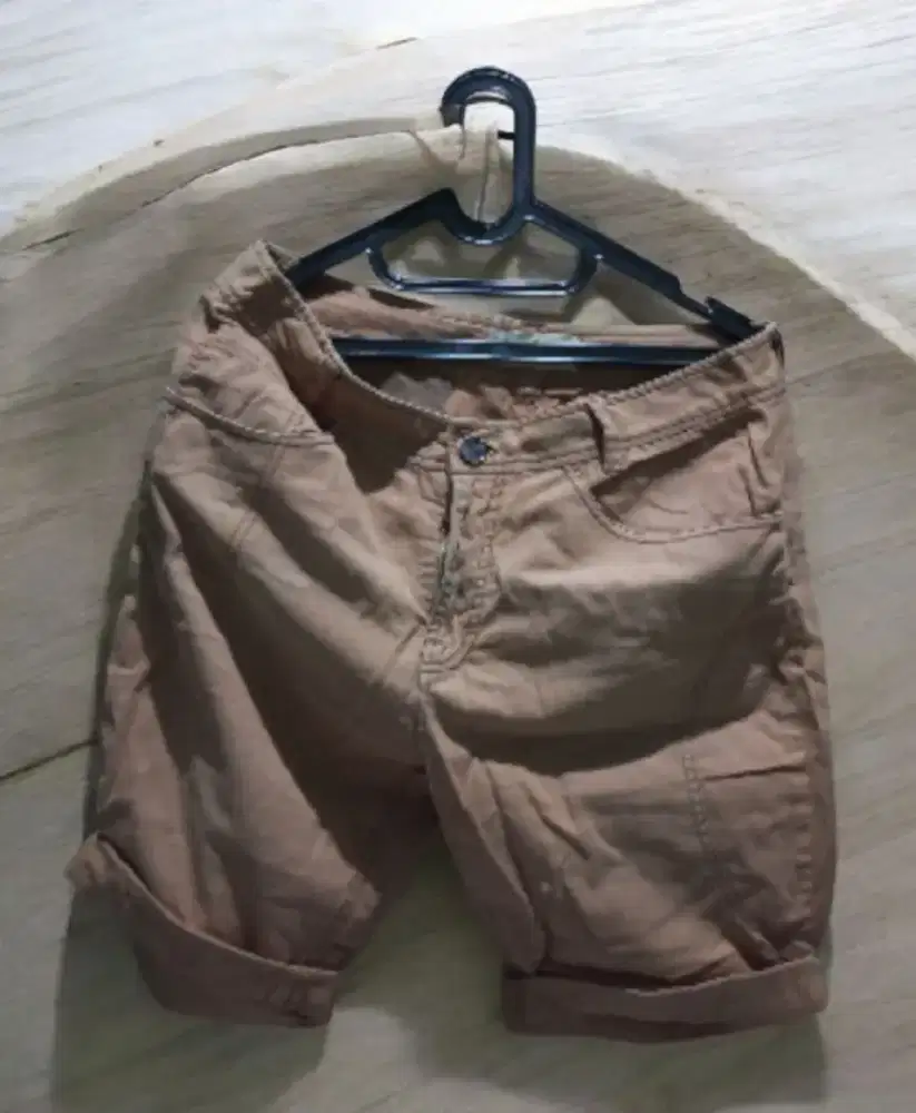 Celana Pendek Bahan Pria. Merk (X) SML