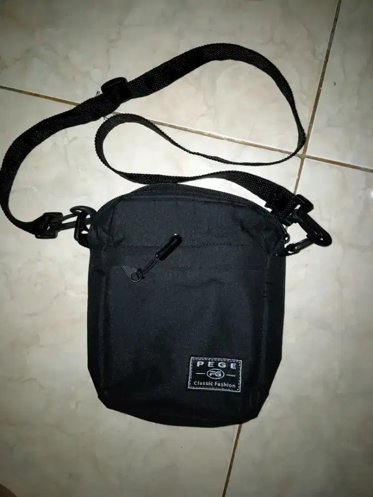 PEGE Tas Selempang