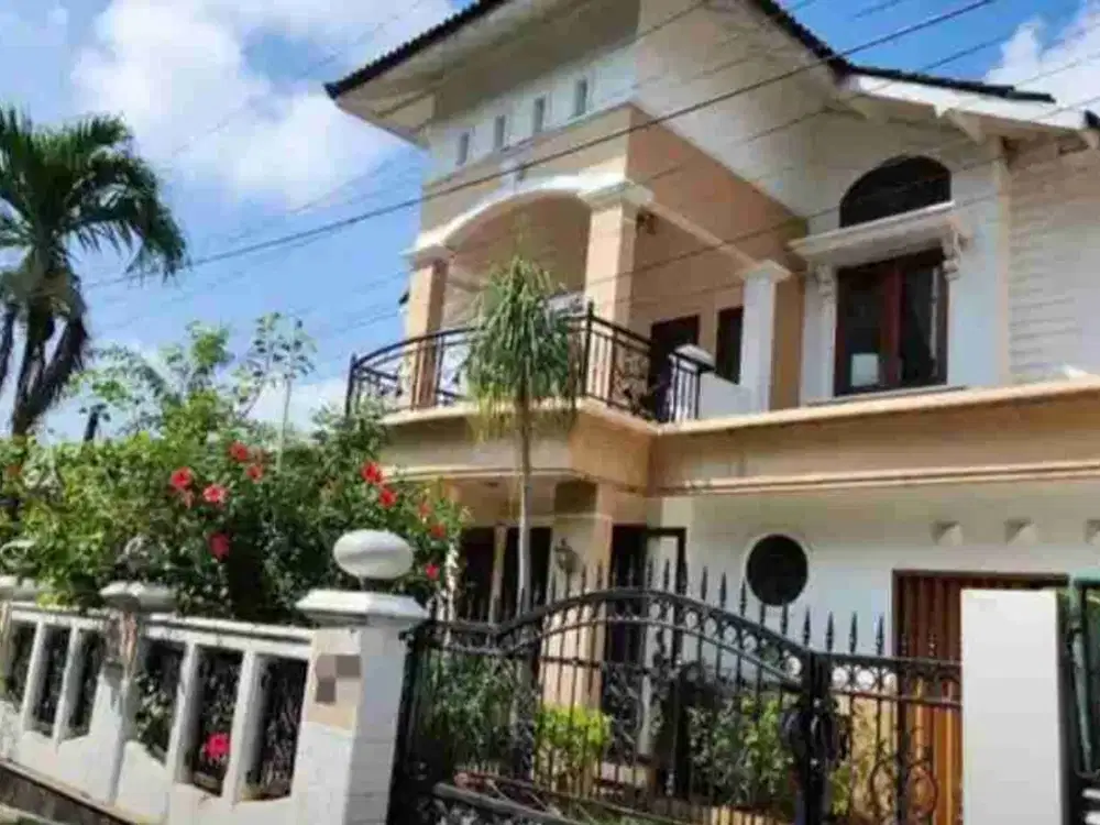 ( DEKAT UNDIP ) RUMAH CANTIK DI BUKIT SARI SUMURBOTO BANYUMANIK SEMARANG