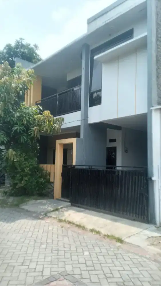 DIJUAL RUMAH 2 LANTAI