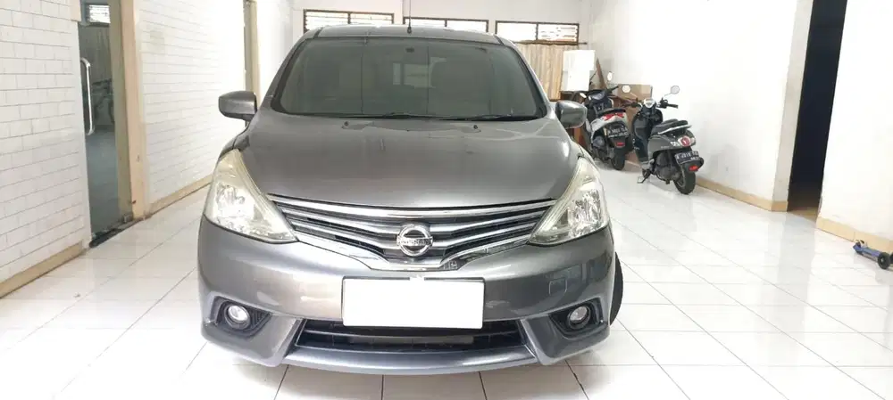 Nissan Grand Livina XV Matic 2014