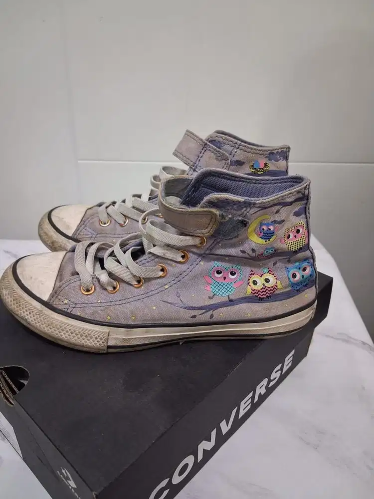 Sepatu Anak Converse High Size UK.2 / Eur 34