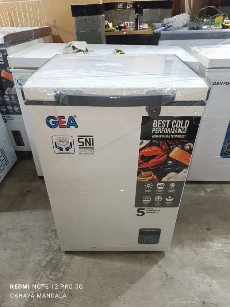 Gea  frezeer box 100 liter ori mulus 90%