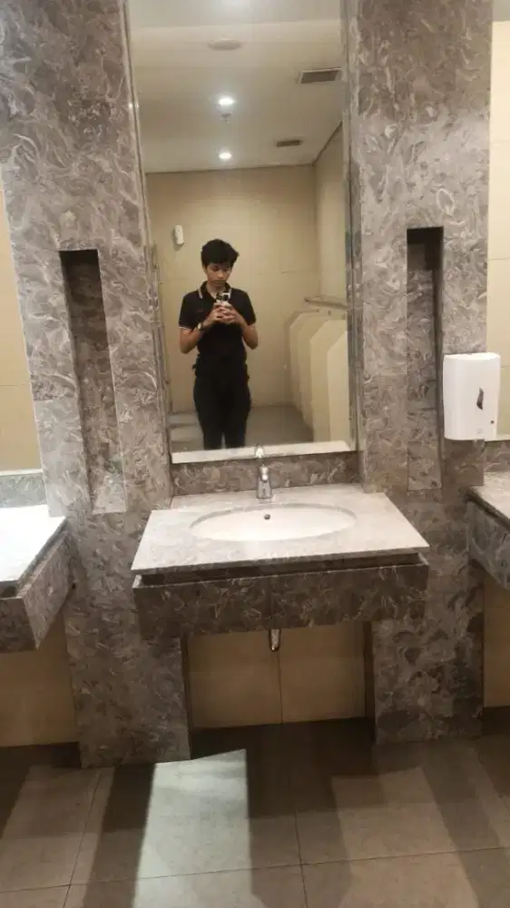 MEMBUTUHKAN PEKERJAAN