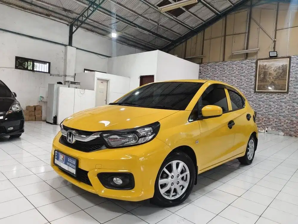 HONDA BRIO E CVT New model 1.2 Bensin AT 2019 Kuning original