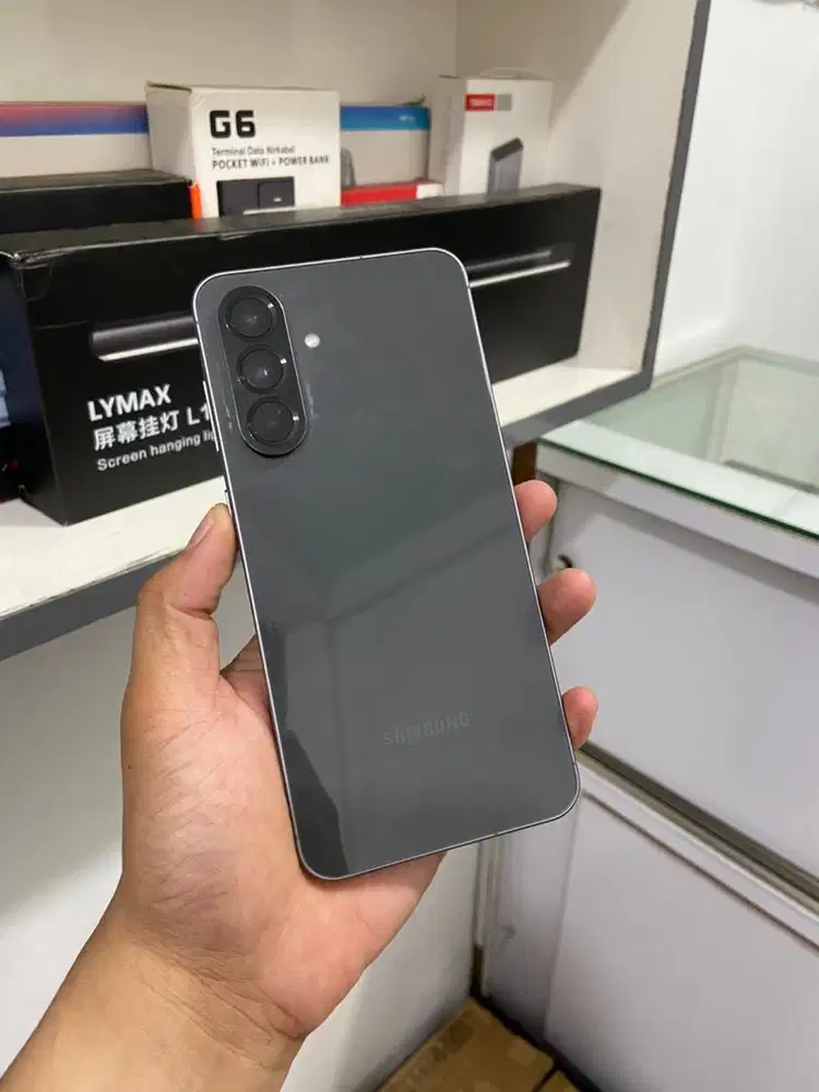 Samsung A56 5G 8/256 Like New Fullset