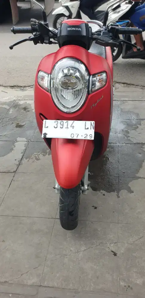 Scoopy Stylush th 2019 mulus pjk baru