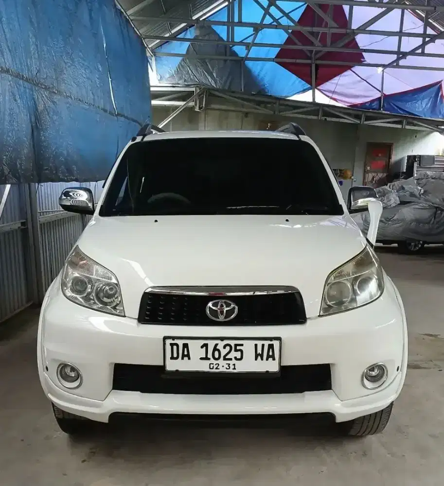 Toyota Rush S Automatic 2011