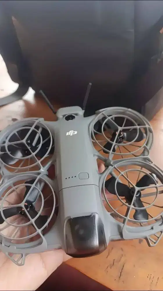 DJI Neo 2 - Camera Drone | Palm Takeoff & Landing | Gesture Control