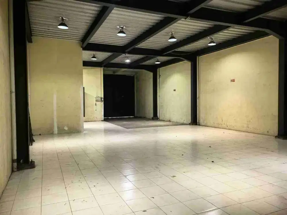 Disewakan Gudang Elang Laut 3 lantai full bangunan dan kantor Pantai Indah Kapuk Jakarta Utara