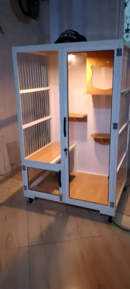 kandang kucing alumunium mewah