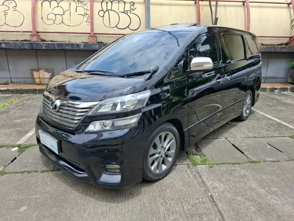Toyota Vellfire CBU 2011, Like new Condition