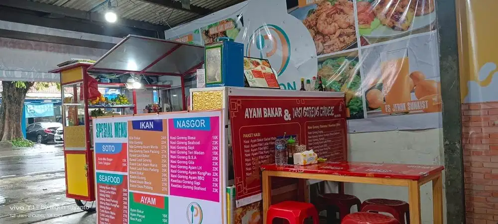 Jualan soto ayam bakar