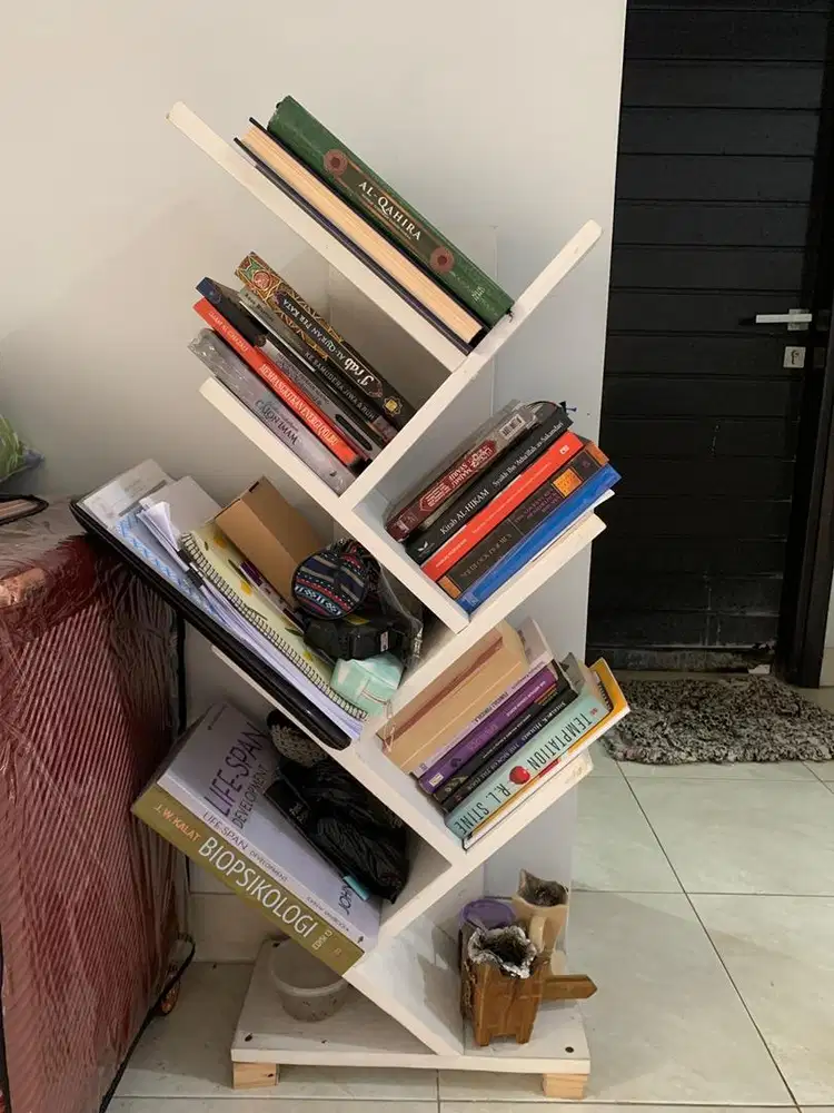 Rak Buku Medium