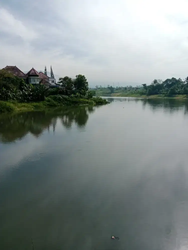 ADMIN DAN HELPER RESTORAN