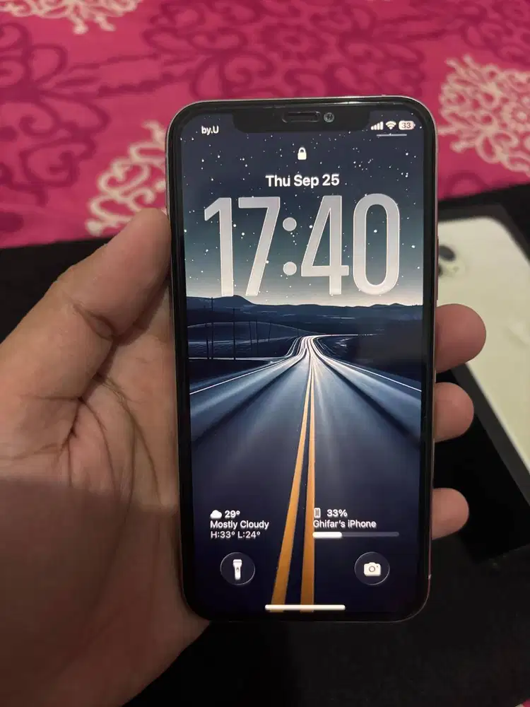 iPhone 11 Pro / 64GB / White