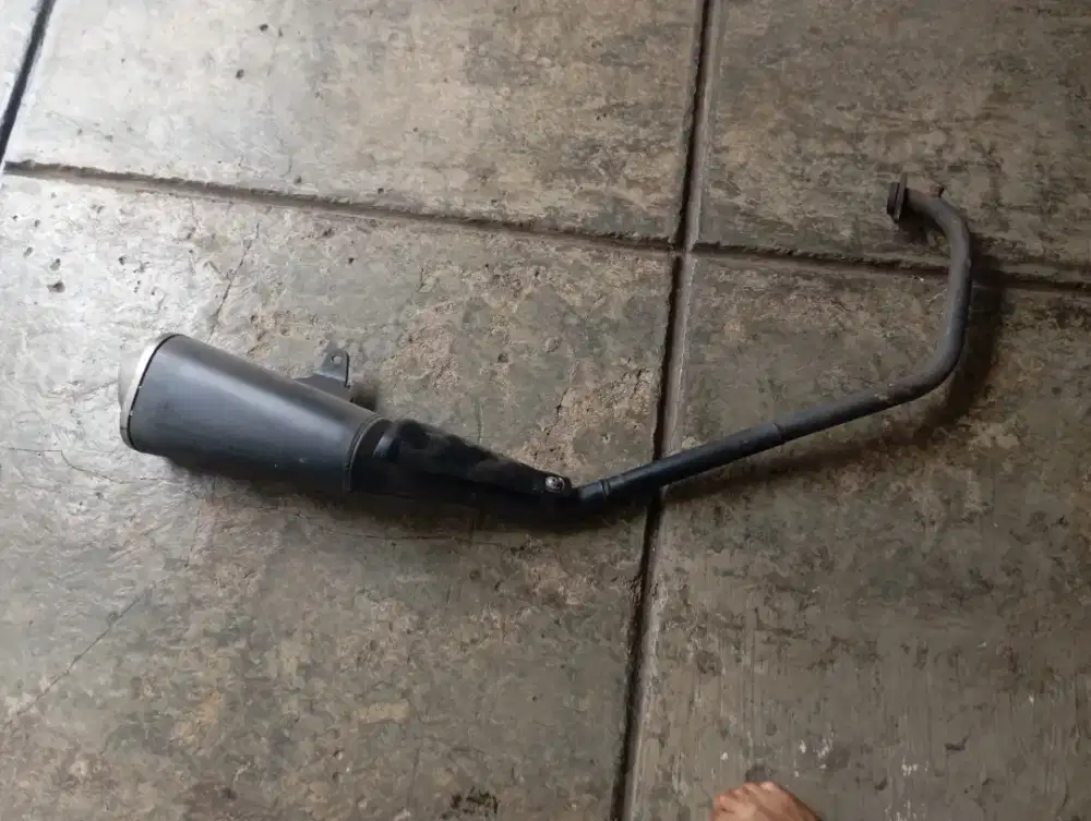 Knalpot copotan Suzuki GSX 150 masi oke banget d graha