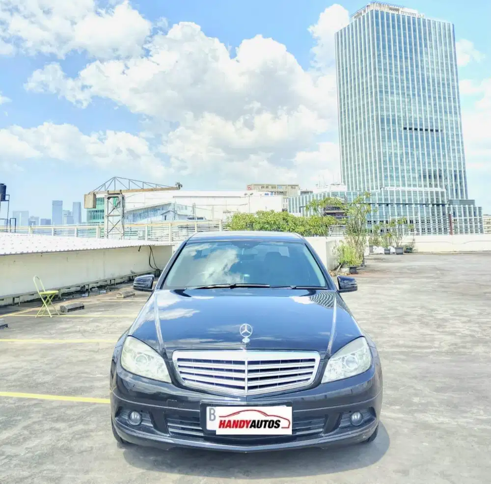 Mercedes Benz C200 Tahun 2009 Automatic Hitam Metalik