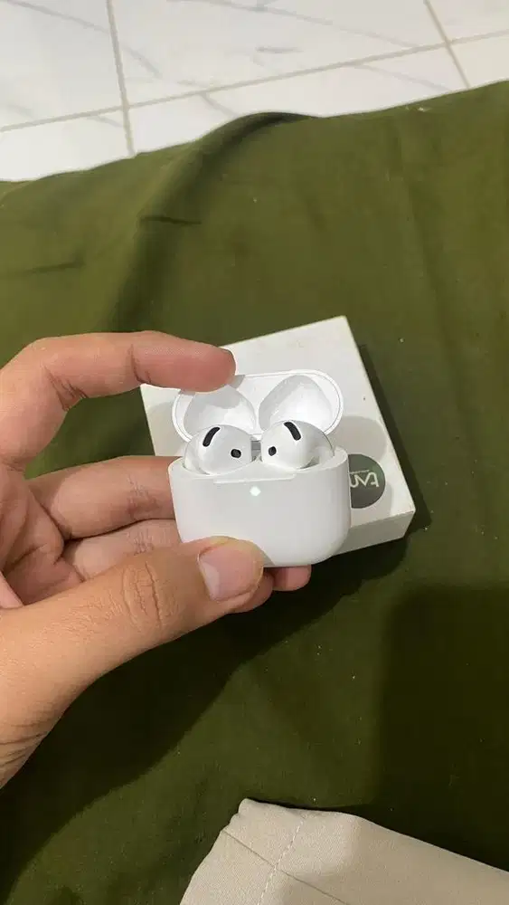 Airpods 4 basic