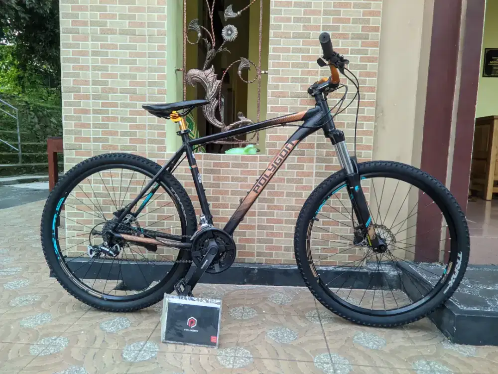 sepeda MTB Polygon premier 4 ukuran 27.5 bisa TT sepeda lain