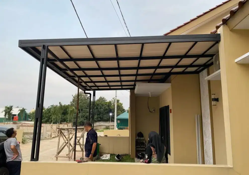 Kanopi baja ringan dan garasi
