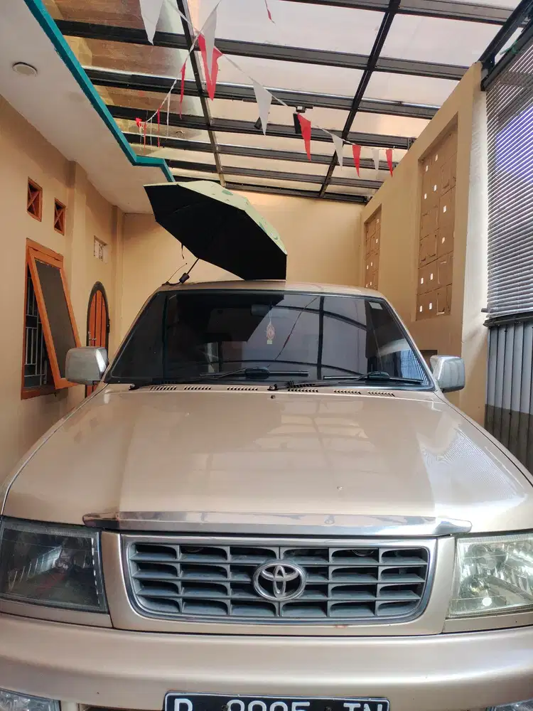 Toyota Kijang SGX 2001