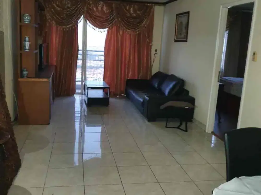 Disewakan Apartemen Evian Garden Full Furnish Lantai Tinggi View City di French Walk MOI Kelapa Gading Jakut