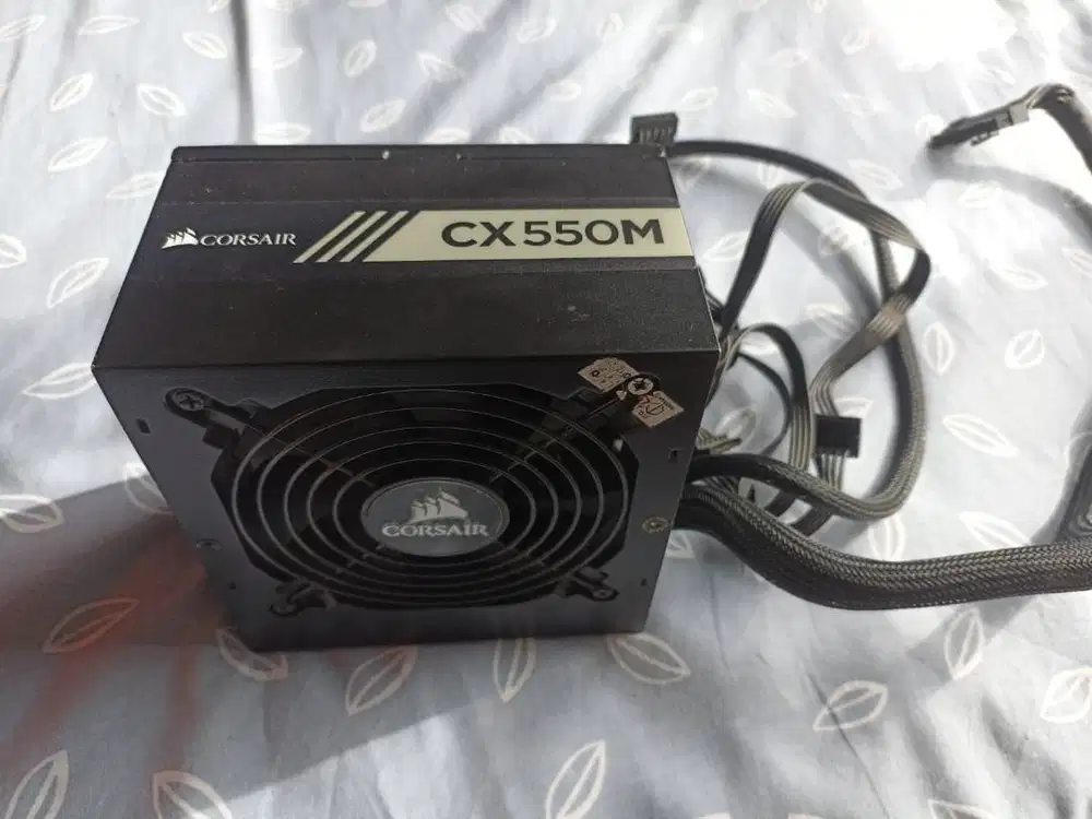 PSU CORSAIR CX550M