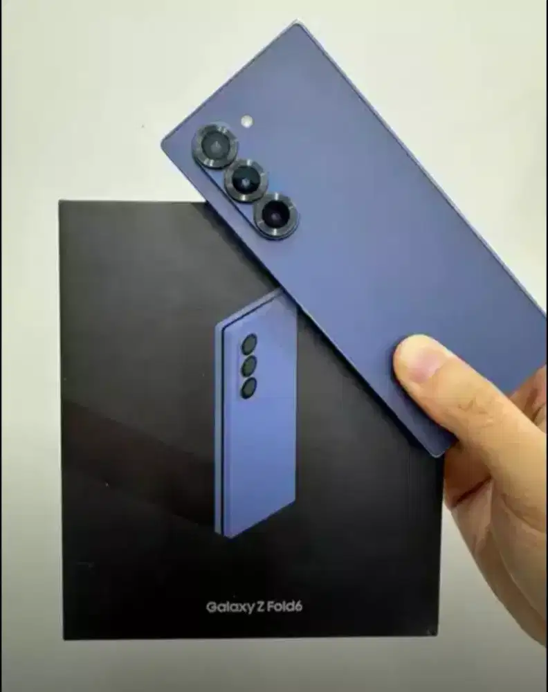 Samsung Z fold 6 minus