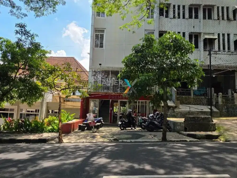 Dijual Boutique Hostel, Capsule Hotel Aktif di Pusat Kota Kawasan Kayutangan Heritage. Klojen, Malang