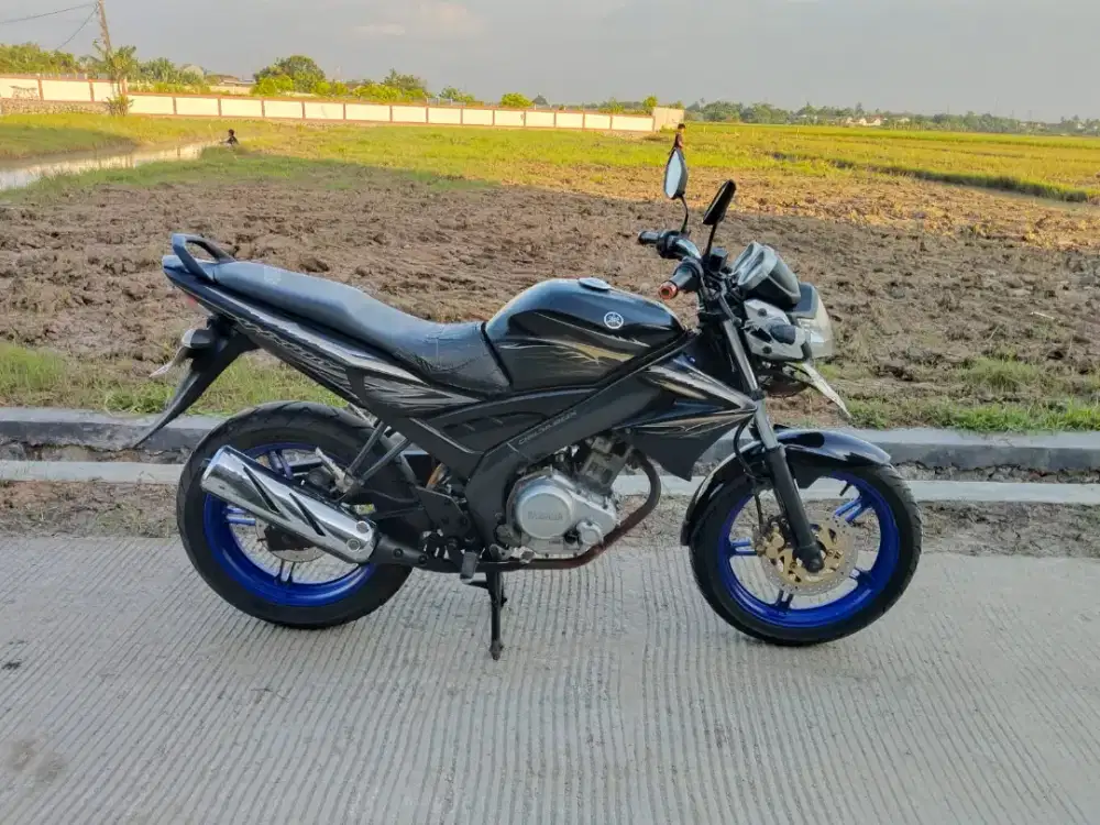 Yamaha Vixion tahun 2011 mesin halus siap pakai di Cengkareng