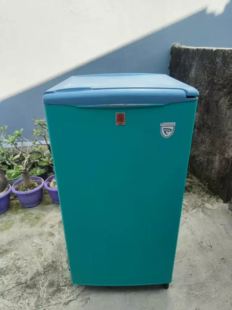 Kulkas 1 pintu merk sanyo