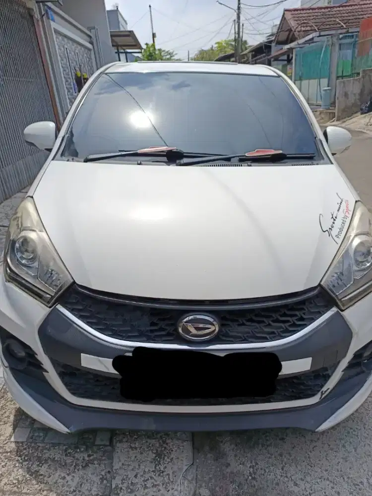 Dijual Daihatsu Sirion Tipe RS putih 2017
