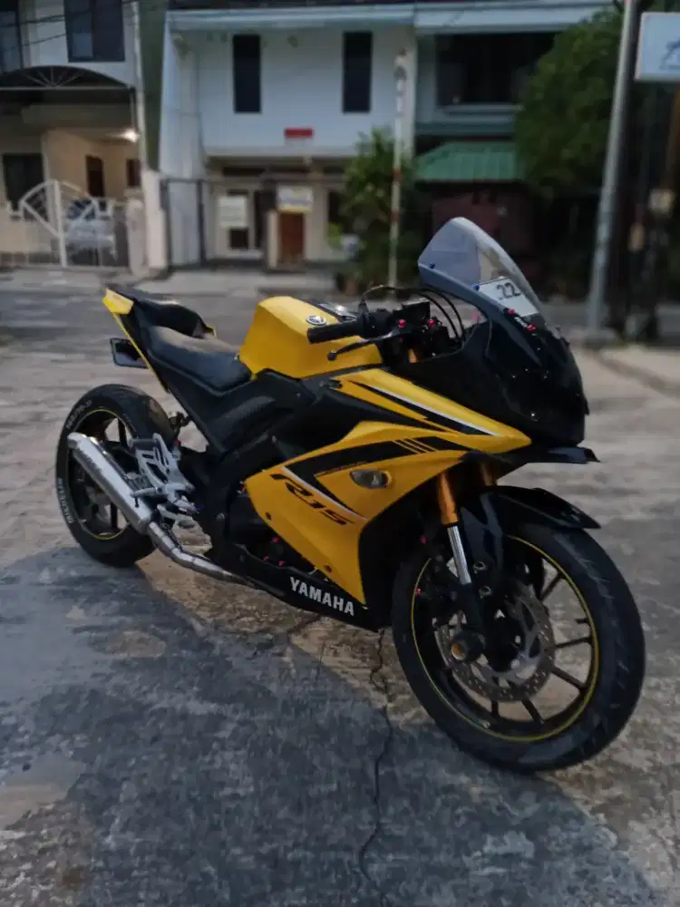 2018 YAMAHA R15 V3