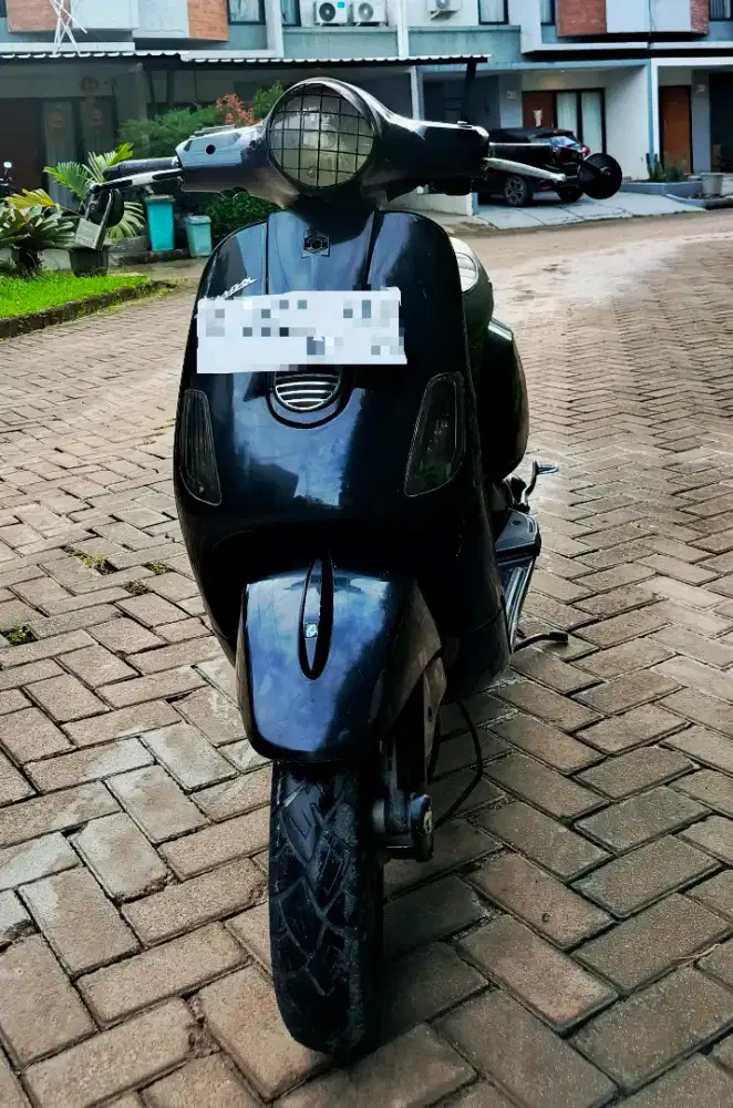 VESPA LX 125 2011 – Mesin Sehat – Surat Lengkap