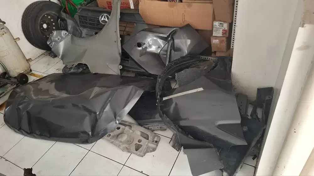 Body bekas Mobil new Ayla