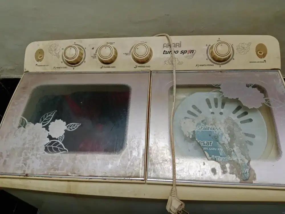 Dijual Mesin Cuci 2 tabung Akari