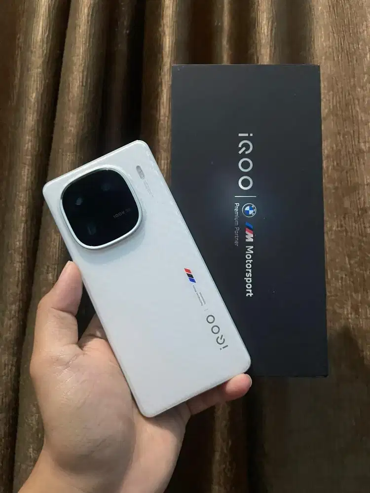VIVO IQOO 12 16/512GB TT/BT/CASH