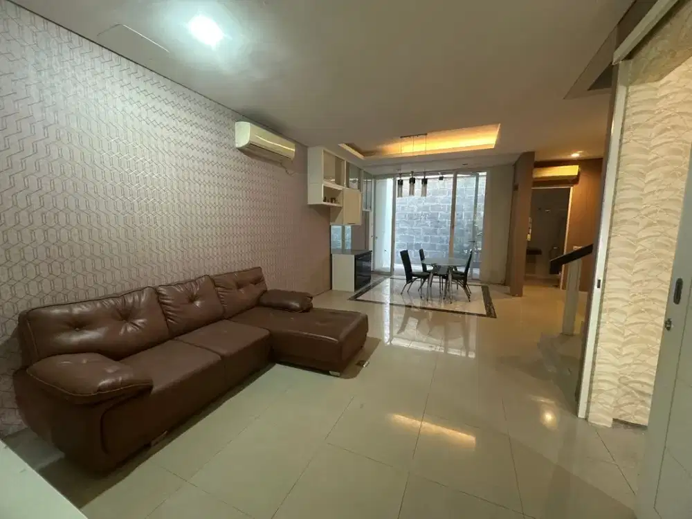 Sewa Kontrakan Rumah di Royal Residence Harga Murah Dekat Citraland Surabaya Barat Tahunan Perumahan Per 2026 Dibawah 75jt