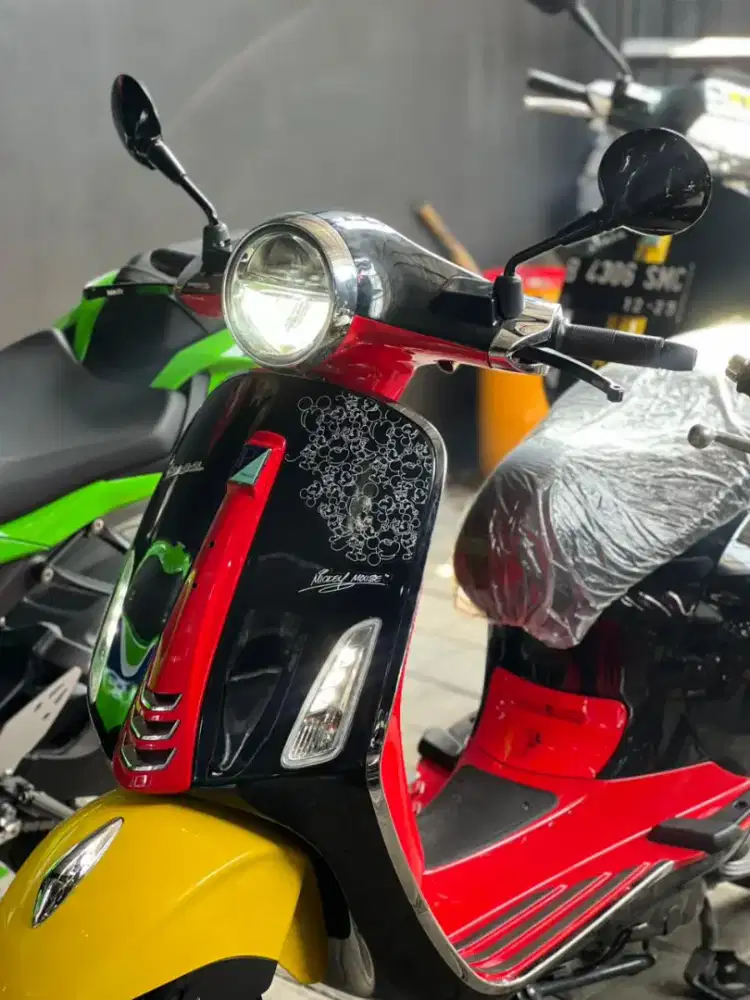 Vespa Primavera Mickey Mouse Disney KM 4rb Not Justin JB