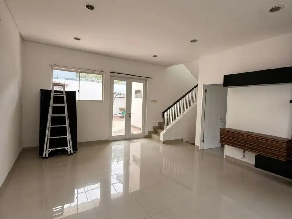 Rumah Dekat Akses Tol dan Kawasan Bisnis di Residence One Serpong Tangerang