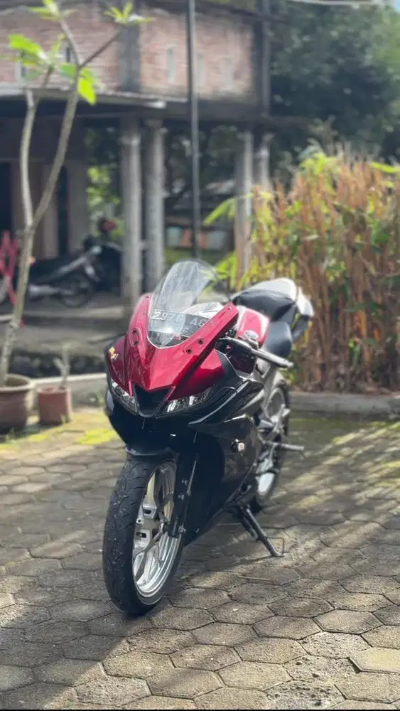 Dijual Cepat Yamaha R15 V3 2017
