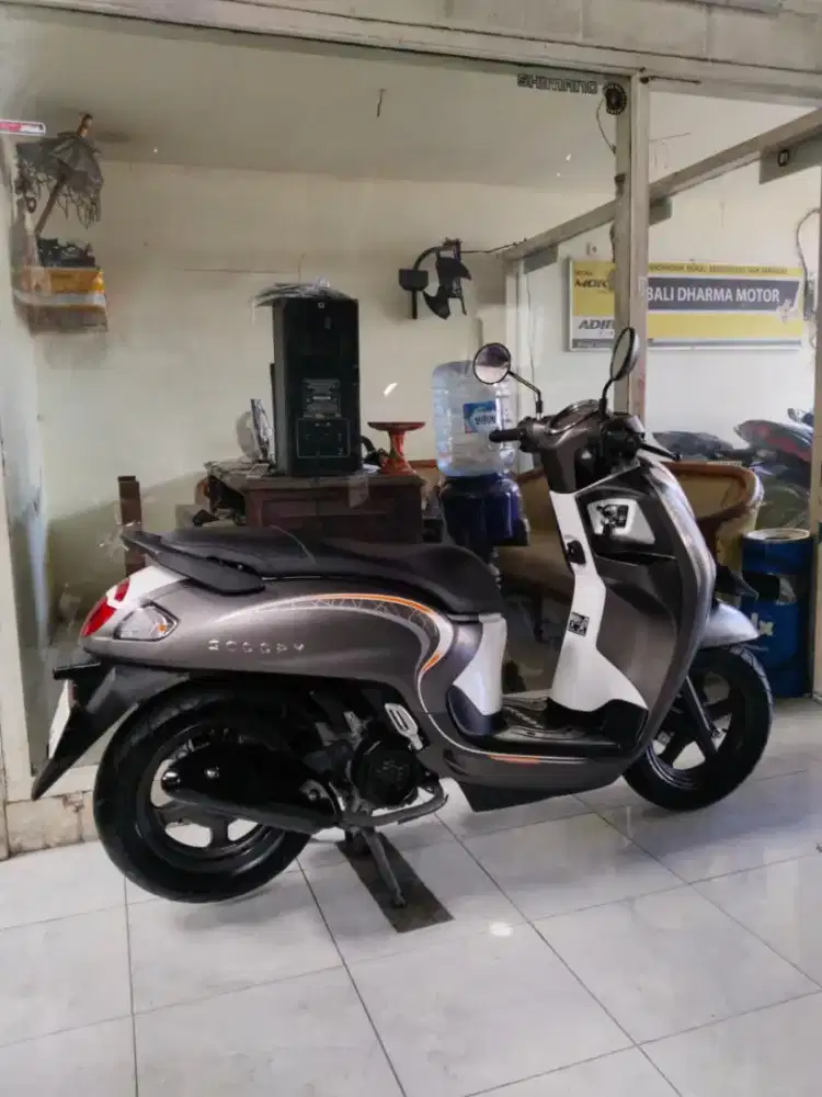 Dp 500 RB Scoopy fi thn 2025 cash Bali dharma motor