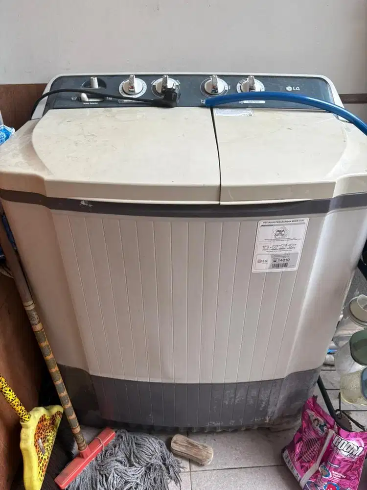 MESIN CUCI , kasur, rak jualan, kompor, kulkas, tangga