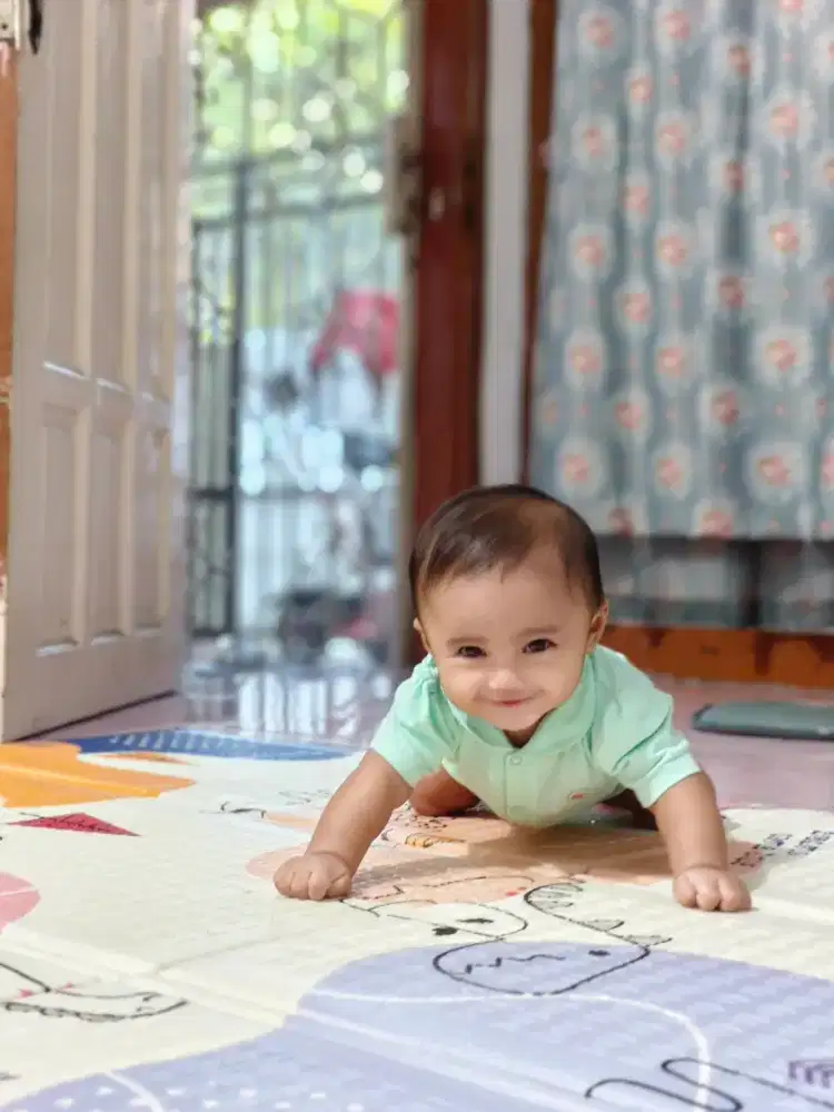 MAJIKAN LANGSUNG, CARI PENGASUH / BABY SITTER MENGINAP SEGERA