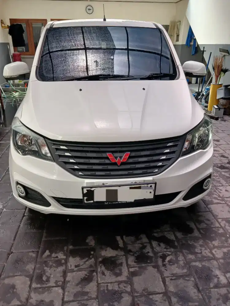 Wuling Confero DB 2023 Putih M/T 1.5cc
